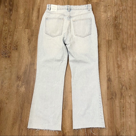 Zara High Rise Cropped Rip Flare Denim Jeans Light Blue - Picture 5 of 12
